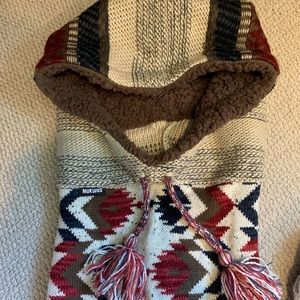 Hoodie/hat with neck for a cold day!